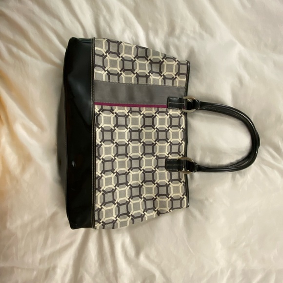 Liz Claiborne tote bag. - Picture 1 of 3
